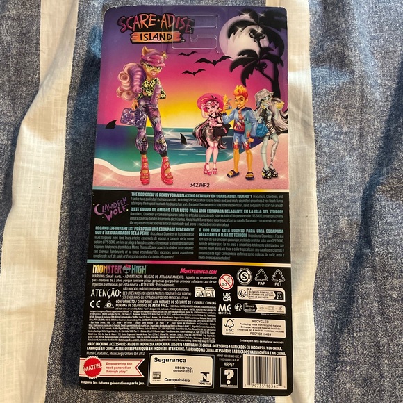 Monster High Scareadise Island Clawdeen Wolf NIB - Picture 2 of 4
